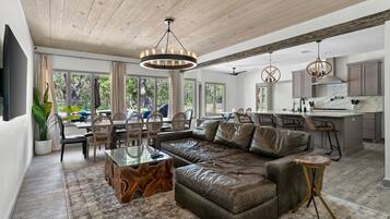 Smart TV, video games