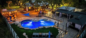 Cielo Estate: Pool+Hot Tub ~Sports Courts~ 3 Acres