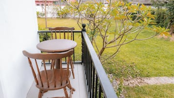 Deluxe Double Room, 1 King Bed, Non Smoking, Garden View | Terrace/patio
