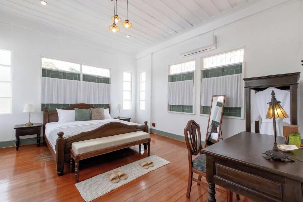 Soundproofing, iron/ironing board (on request), WiFi (free)