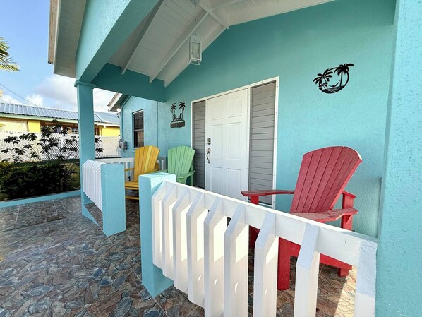 Terrace/patio - Steps to the Sea - by Zenbreak (Speightstown)