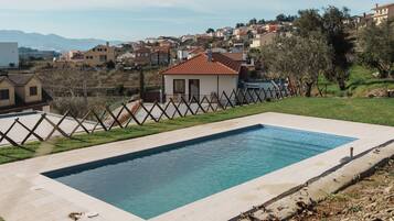 Alberca al aire libre