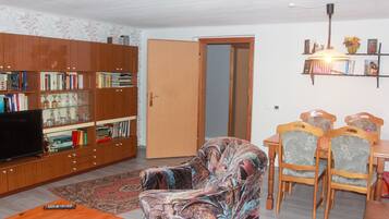 Apartment | Living room