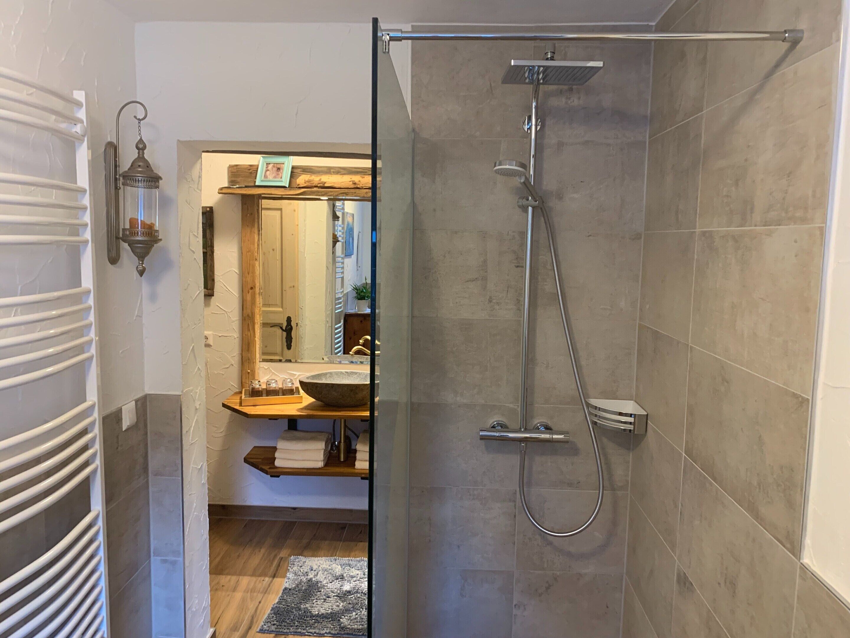 House | Bathroom