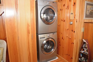 Interior - Beach Breeze, a Charming 3 bedroom cottage in Old Orchard Beach 50ft from beach. (Old Orchard Beach)