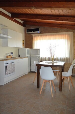 Microwave, oven