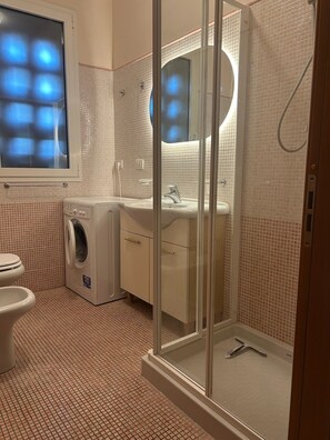 Doccia, bidet