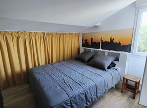 1 bedroom, iron/ironing board, WiFi, bed sheets