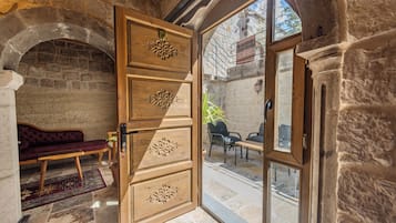 Junior Cave Room | Front of property