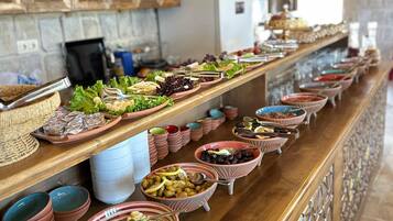 Dagelijks continentaal ontbijt inbegrepen