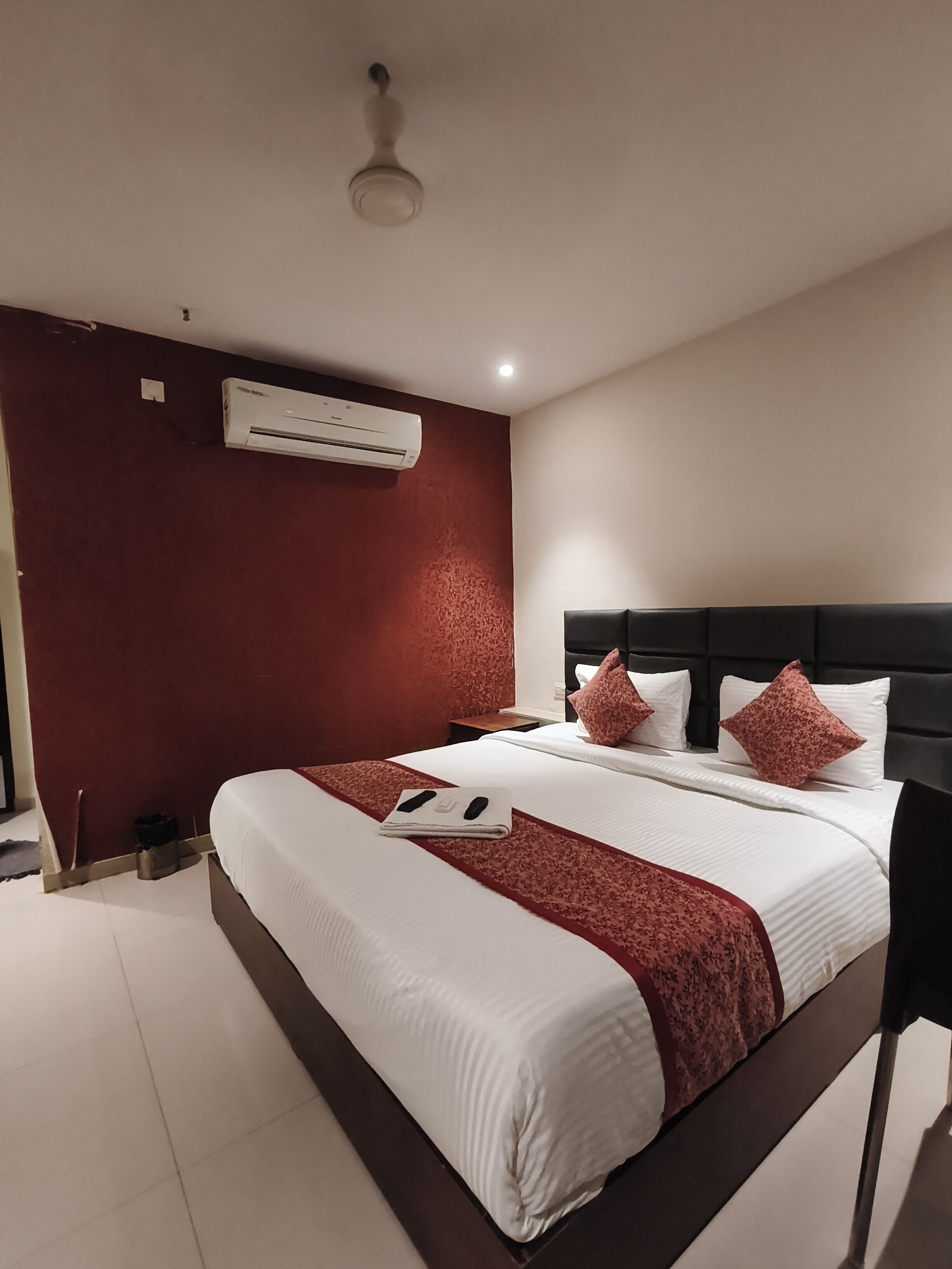 豪華雙人房, 城市景觀 | 浴室 | 淋浴/浴缸二合一、免費盥洗用品、吹風機、毛巾