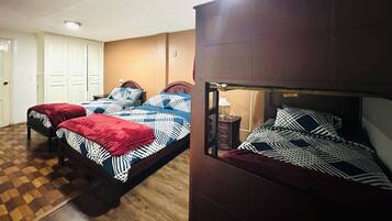 2 chambres, fer et planche Ă  repasser, Wi-Fi, draps fournis