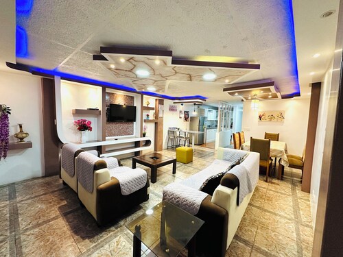 Beautiful Apartment in the center of Baños de Agua Santa (Claveles)