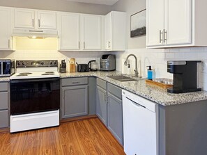 Microwave, dishwasher, coffee/tea maker, toaster