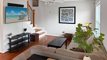 TV connectée, cheminée