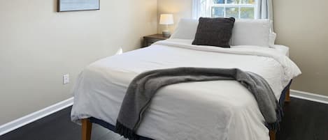 3 chambres, fer et planche à repasser, Wi-Fi gratuit, draps fournis