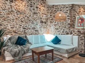 Living area - Villa with Private Pool & A/C near St-Tropez (Cogolin)