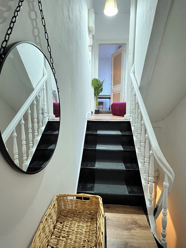 Handrails in hallways - Cosy Cocoon centre de liège (Liege)