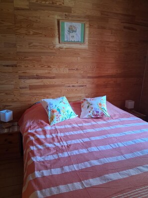 6 sovrum, strykjärn/strykbräda, wi-fi och sängkläder