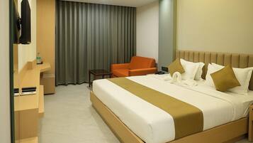 Deluxe-huone | Kannettavalle tietokoneelle sopiva työtila, ilmainen Wi-Fi