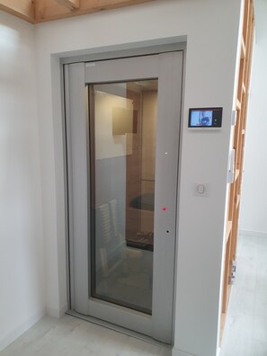 Interior - APARTMENT WITH ELEVATOR, TERRACE, GARAGE 15 MINUTES FROM THE SEA FOR 6 PEOPLE (Lespignan)