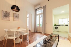 Townhome | Living area | TV - MOT El Salvador 5800 (Buenos Aires)