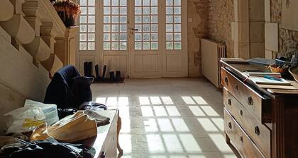 MAISON FAMILIALE DE CARACTĂRE
10/12 personnes
5 chambres, 5 salles de bain