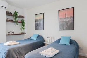 Maison mitoyenne | 4 chambres, rideaux occultants, fer et planche à repasser, Wi-Fi gratuit