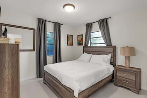 4 chambres, fer et planche à repasser, Wi-Fi, draps fournis