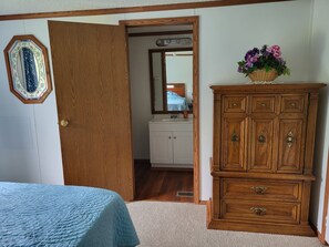 2 soverom, strykejern/-brett, wi-fi (inkludert) og sengetøy