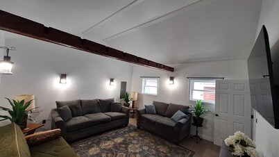 Country Cottage by the Salmon River