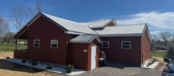 Country Cottage by the Salmon River