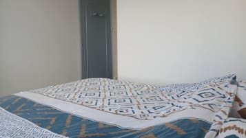 1 Schlafzimmer, Reisekinderbett, kostenloses WLAN, Bettwäsche