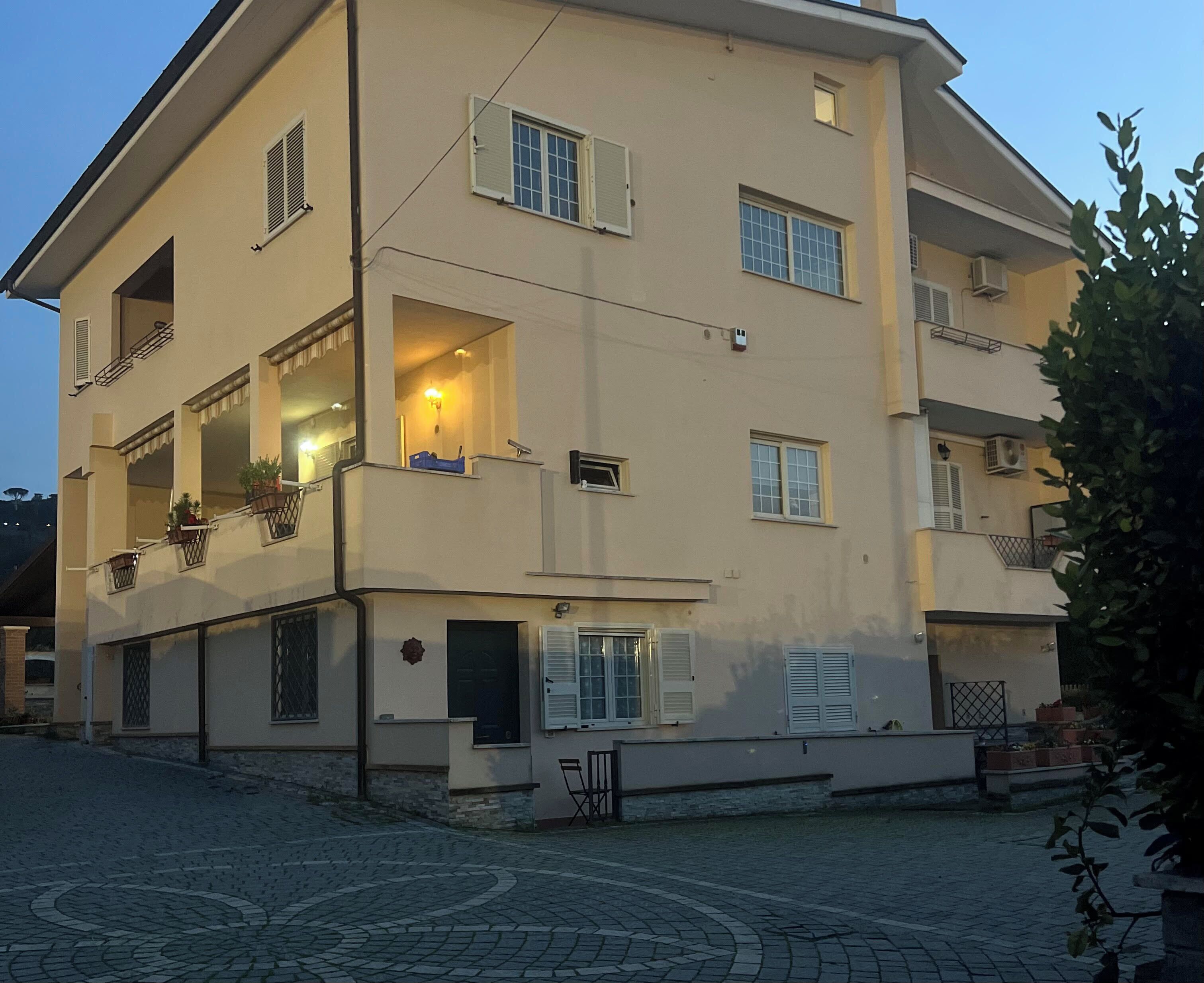 Esterni