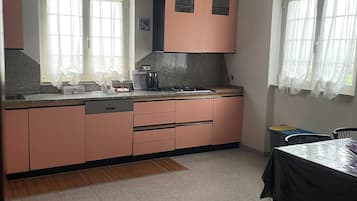 Oven, stovetop