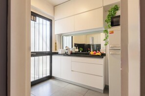 Apartment | Private kitchen | Toaster - MOT Anchorena 1400 (Buenos Aires)