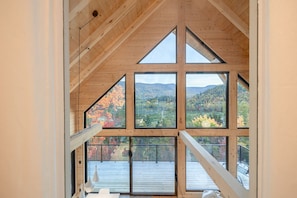 Interior - Harfång - Spectacular view of Mount Edward (L'Anse-Saint-Jean)