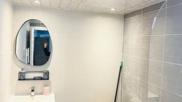 House | Bathroom | Separate tub and shower, deep soaking tub, towels