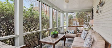 スマートテレビ、書斎 / ワークスペース