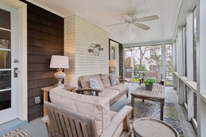 Terrace/patio - Patios, Beach Gear, Walk to beach (Virginia Beach)