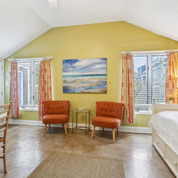 1 bedroom, desk, free WiFi, bed sheets