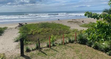 LA CASA BLANCA- BEACH HOUSE-SEA VIEW-POOL-PRIVATE BEACH MAISON PLAGE-VUE-PISCINE