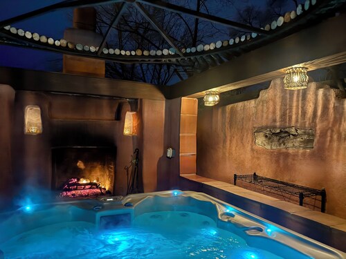 Luxe Adobe Casita in the Heart of Downtown - 1-Bedroom Condo in Magical Santa Fe