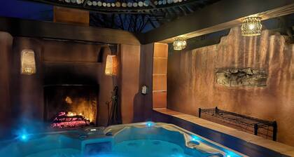 Luxe Adobe Casita in the Heart of Downtown - 1-Bedroom Condo in Magical Santa Fe