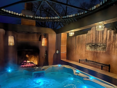 Luxe Adobe Casita in the Heart of Downtown - 1-Bedroom Condo in Magical Santa Fe