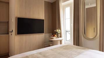 Apartment | 1 bedroom, laptop workspace, iron/ironing board, bed sheets