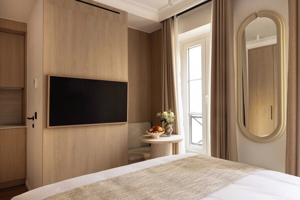 Apartment | 1 bedroom, laptop workspace, iron/ironing board, bed sheets