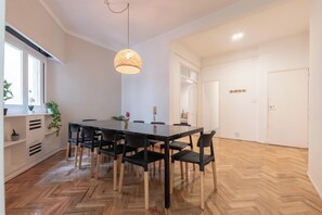 Apartment, 5 Bedrooms | Living area - MOT Arenales 1900 (Buenos Aires)