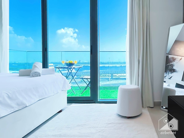 Bügeleisen/Bügelbrett, Internetzugang, Bettwäsche