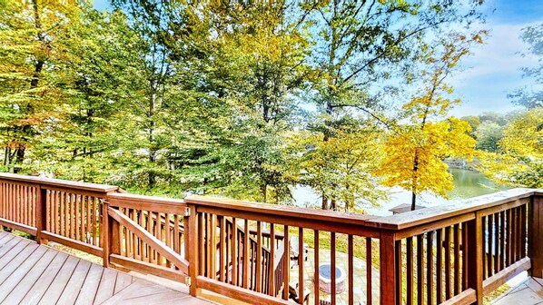 Property grounds - Beautiful Lakefront Lake Anna Views, Dock, Firepit (Mineral)